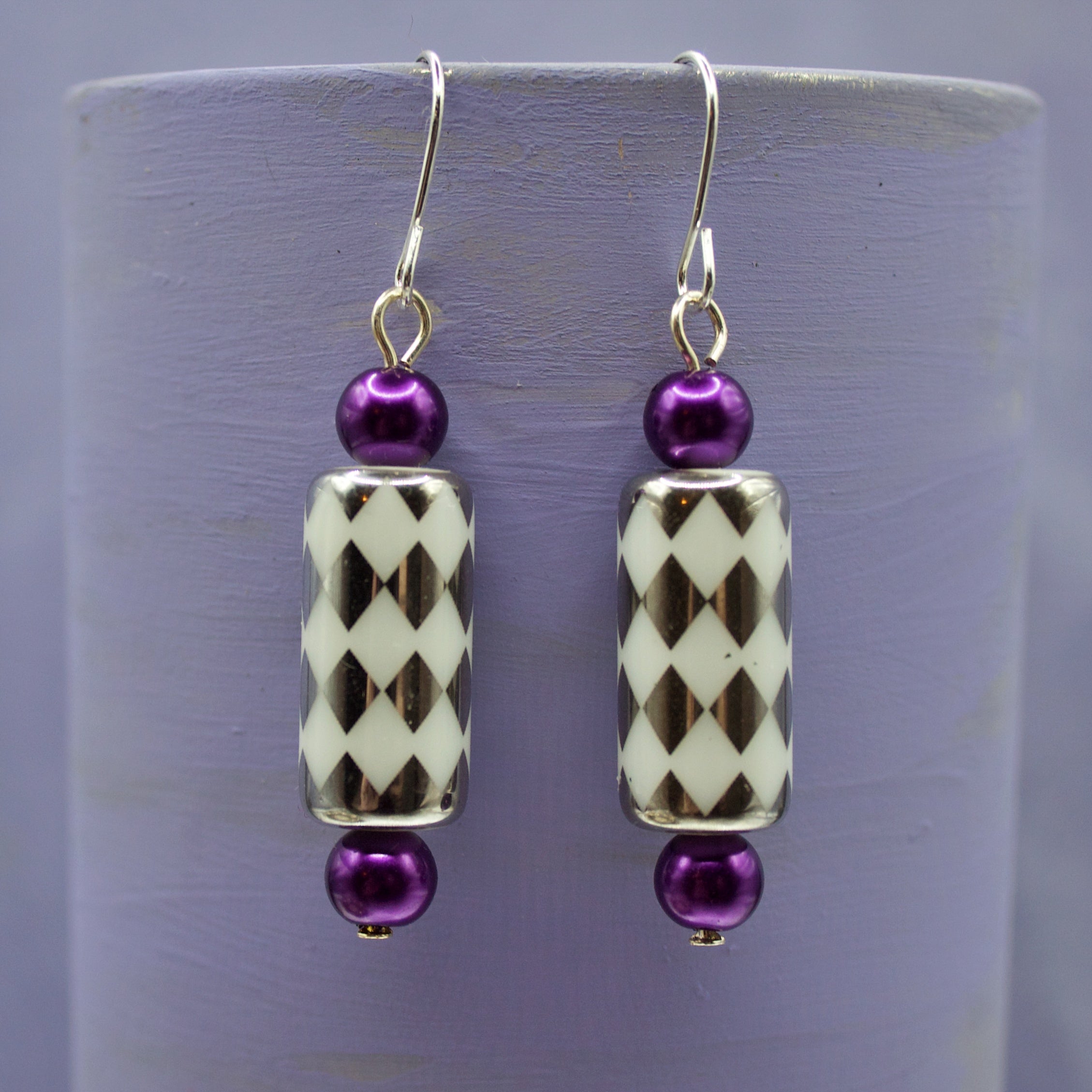 Simple clown earrings